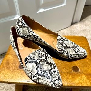 Esprit snake print flats